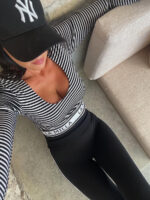 Top Lamilla z logowaną gumką.