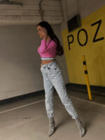 Krótki top Lamilla z gumką .