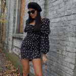 obcisła dopasowana sukienka