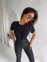 damska bluzka w kolorze czarnym