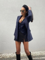 granatowa marynarka w prążek