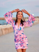 sukienka marki Roco z licznymi drapowaniami