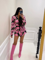 Luźna marynarka w kwiaty LaMilla.