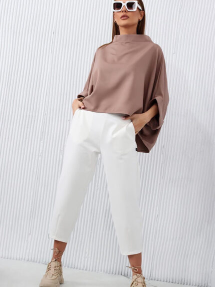 Luźna bluzka w kolorze beżowym Miss City Official.