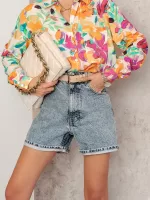 Bluzka z wiskozy polskiej marki Simplicity.