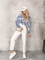 Koszula z delikatnego materiału z polskiej marki Simplicity.