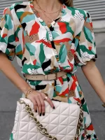 Sukienka z bufiastym rękawem Simplicity