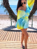 Kombinezon z szeroką krótką nogawką i bufiastym rękawem LaMilla.