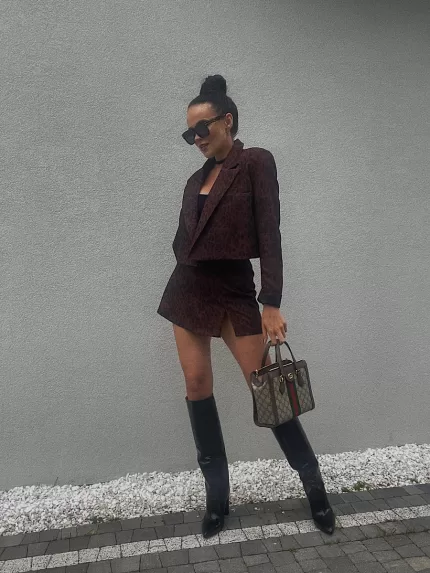 Spodenki w brązowym kolorze z czarną panterką LaMilla