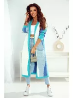 Długi nie zapinany sweter polskiej produkcji w kolorze biało- niebieskim