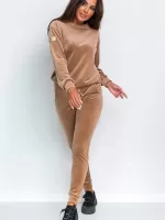 Welurowy komplet beżowy polskiej produkcji La Blanche