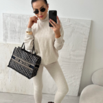 Sweterkowy, beżowy komplet LaMilla