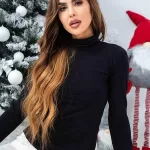 Czarny bawełniany golf