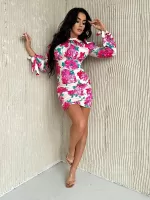 Mini sukienka w kwiaty o dopasowanym fasonie Miluna