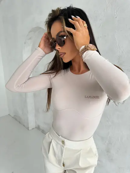 Dopasowane body w kolorze beżowym LaManuel