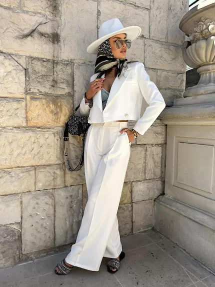 Biała marynarka LaMilla