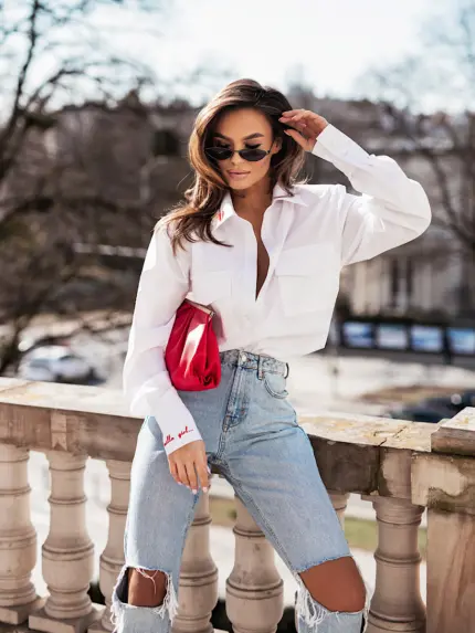 Biała bluzka koszulowa LaMilla