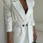 Biała oversizowa marynarka LaMilla