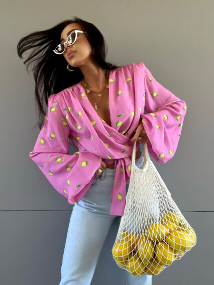 Wiązana bluzka w różowym kolorze cytrynki LaMilla