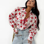 Bluzka LaMilla w czerwone róże