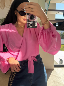 Różowa wiązana bluzka LaMilla