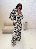 Koszula i spodnie lniane LaMilla czarno biały wzór