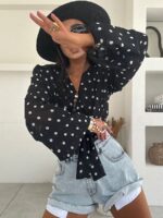 Wiązana bluzka w białe groszki LaMilla