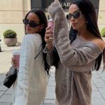 Beżowy sweter LaMilla o przedłużanym fasonie