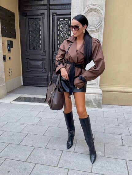 Krótki płaszczyk trencz LaMilla