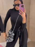 Czarne body z golfem LaMilla z haftowanym logiem na szyi - obrazek 2