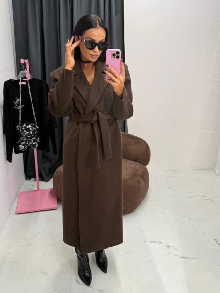 Długi wełniany płaszcz LaMilla w kolorze brązowym