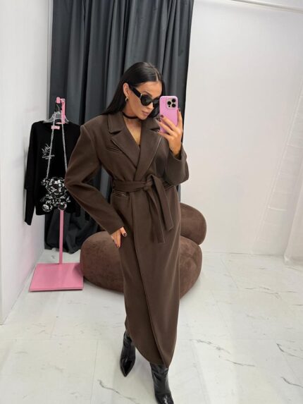 Długi wełniany płaszcz LaMilla w kolorze brązowym