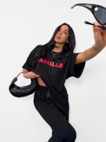 Czarny t-shirt LaMilla z czerwonym napisem