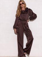 Brązowa bluzka i satynowe spodnie Roco Fashion