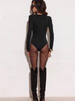 Czarne body z różą Roco Fashion