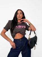 T-shirt LaMilla Paris brązowy z różowym napisem