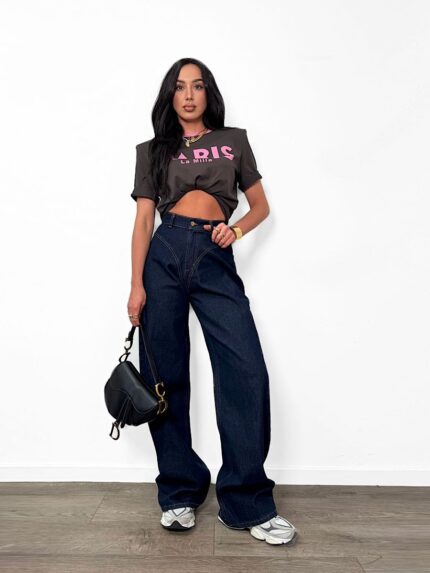 T-shirt LaMilla Paris brązowy z różowym napisem