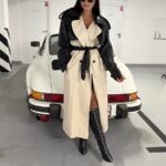 Jasny płaszcz trencz LaMilla z czarną eko skórą