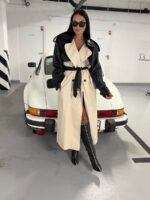 Jasny płaszcz trencz LaMilla z czarną eko skórą