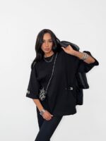 Czarny t-shirt LaMilla z wyszywanym logo na rękawie