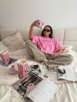 Różowy T-shirt LaMilla z ciemno różowym logo - obrazek 3