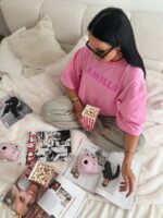 Różowy T-shirt LaMilla z ciemno różowym logo - obrazek 2