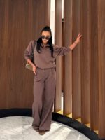 Brązowy komplet dresowy LaMilla bluza z kołnierzykiem i szerokie spodnie