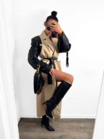 Beżowy długi płaszcz trencz LaMilla z dodatkiem czarnej skóry