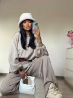 Beżowy Masełkowy komplet damski Agatha Fashion bluzka i spodnie