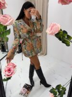 Marynarka Rosalia LaMilla z niebieskimi kwiatami