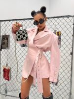 Różowa marynarka LaMilla z ozdobnym paskiem w talii