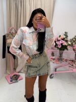 Niebieska koszula z wiskozy LaMilla w różowe kwiaty