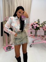 Niebieska koszula z wiskozy LaMilla w różowe kwiaty