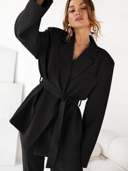 Czarny krótki płaszcz Edan